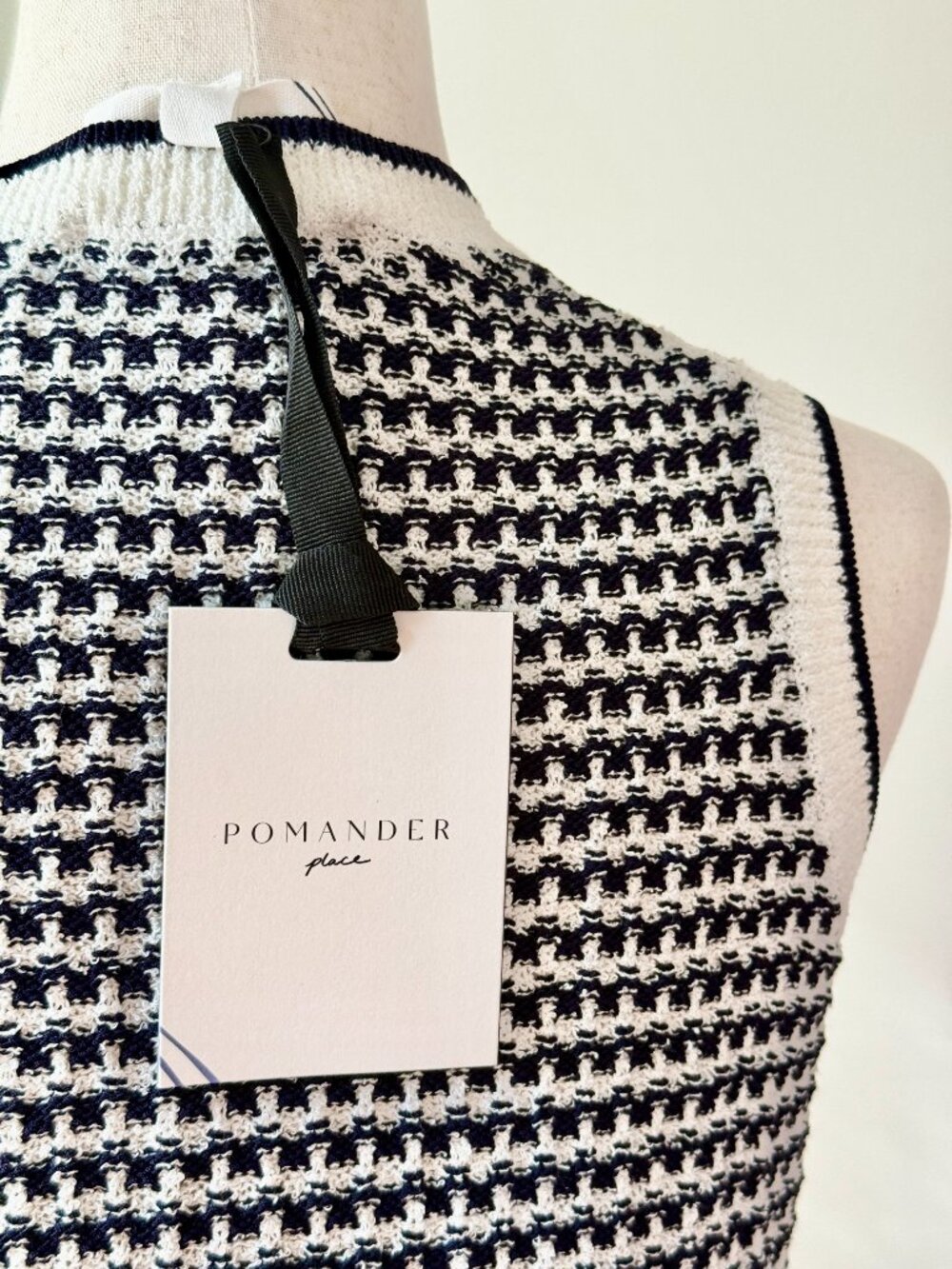 Tuckernuck Pomander Place Bardot Mini Dress Medium NWT Navy White Knit - Picture 8 of 11